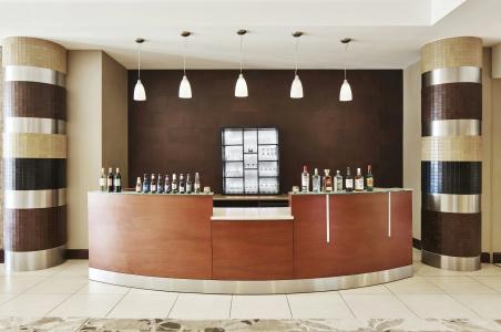 Embassy Suites by Hilton Alexandria Old Town - 20
