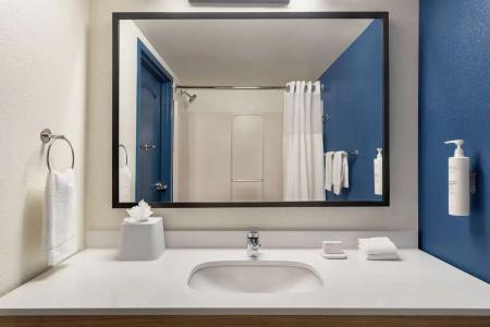 Spark by Hilton Orlando Universal Blvd - 7
