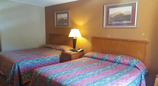Scottish Inn Knoxville - 2