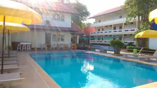 Luna Hut Resort Hua Hin - 17