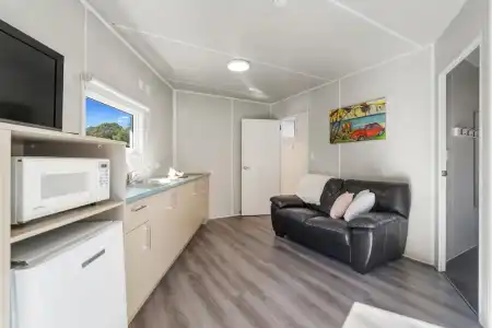 Christchurch Top 10 Holiday Park - 87
