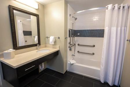 Staybridge Suites ALBANY WOLF RD-COLONIE CENTER by IHG - 94