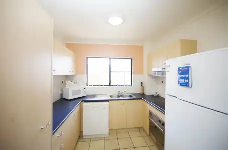 Bella Mare Beachside Apartments - 18