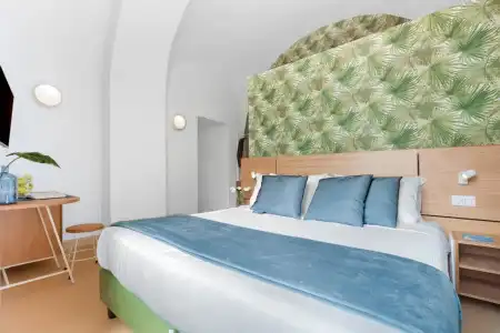 Unconventional Sorrento - 23