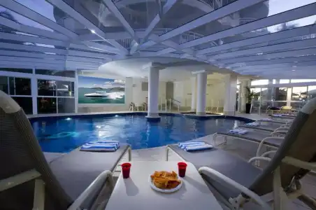 2nd Avenue Beachside Apartments - 14