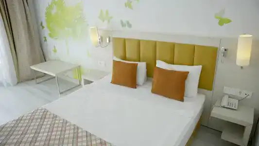 Club Aqua Plaza - 3