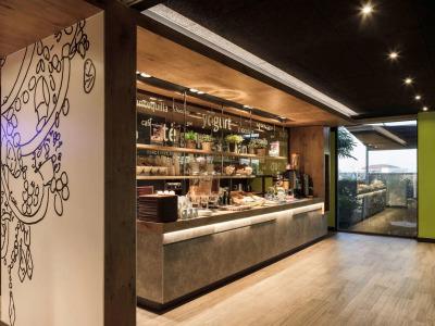 Ibis Budget Malaga Aeropuerto Avenida Velazquez - 8