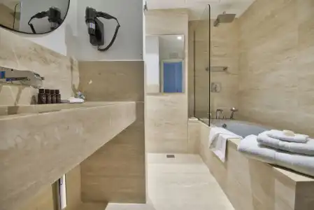 66 Saint Pauls & Spa - 8