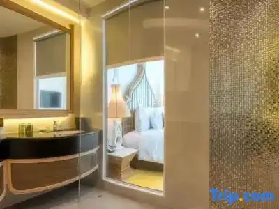 Anajak Bangkok - 89