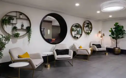 Courtyard by Marriott New York Manhattan/Times Square - 15