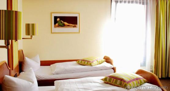 Hetzel Stuttgart - 4