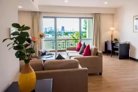 Diamond Westlake Suites - 114