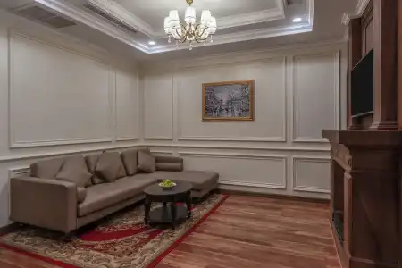 Anik Palace - 212