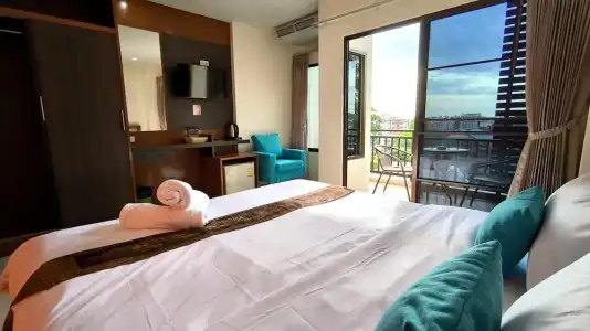 Lucky Patong - 65