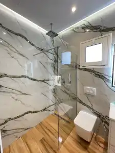 Arial Penthouse Suites - 318