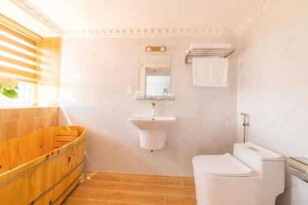 Dalat Boutique - 126