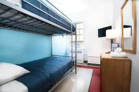 West Side YMCA Hostel - 46