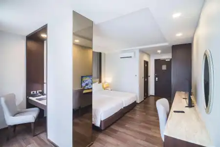 SureStay Plus by Best Western Sukhumvit 2 - 6