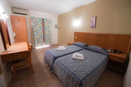 Qawra Point Holiday Complex - 28