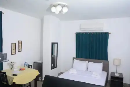 Sakan 275  Apart-Hotel - 300