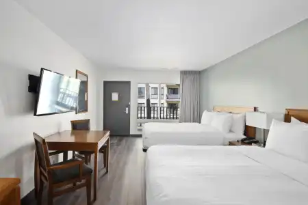 Vagabond Inn Glendale - 49