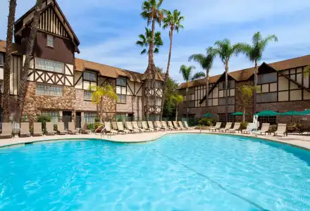Anaheim Majestic Garden - 12