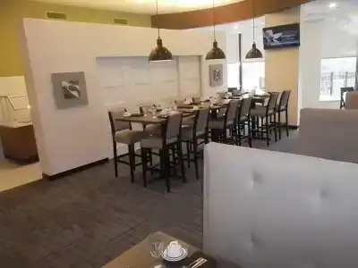 Holiday Inn Greensboro Coliseum by IHG - 19