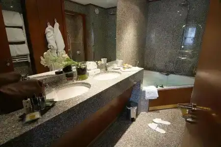Goldstar Apartments & Suites - 10