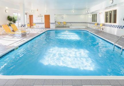 Fairfield Inn & Suites Grand Rapids Airport - 9