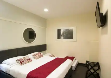 Value Balestier - 6