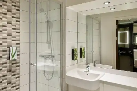 Premier Inn London Tower Bridge - 12