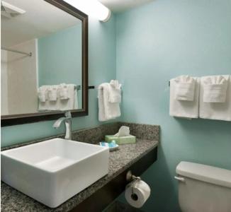 Breakers Resort - 7