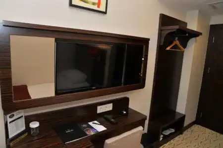 Golden Siyav - 30