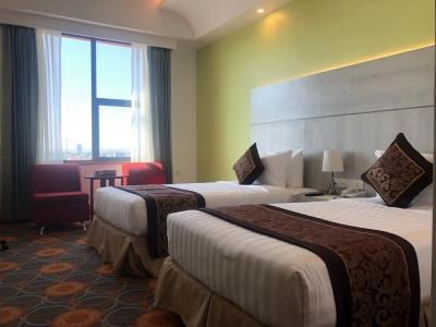 Ritz Grand - 59