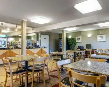 Quality Inn Oakland Airport - 15