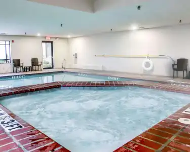 Comfort Suites Tyler South - 16