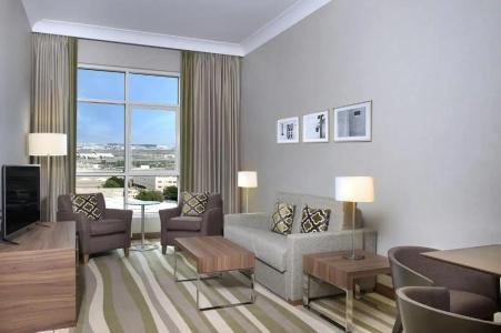Hilton Garden Inn Dubai Al Muraqabat - Deira - 42