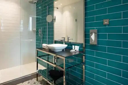 Hôtel Les Matins de Paris & Spa - 69