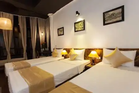 Luxury Backpackers - 42
