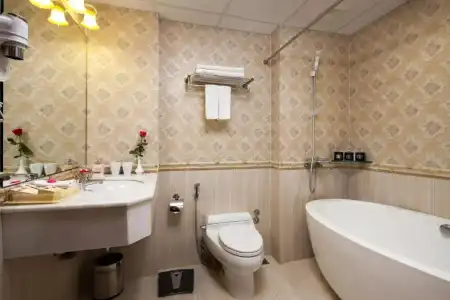 Sq Hang Gai & Spa - 134
