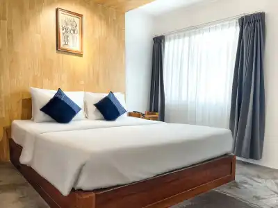 Pacific, Phnom Penh - 37