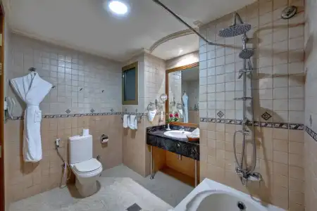 Royal Beach Resort & Spa - 12