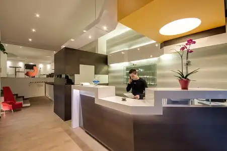 Genius Downtown - 26