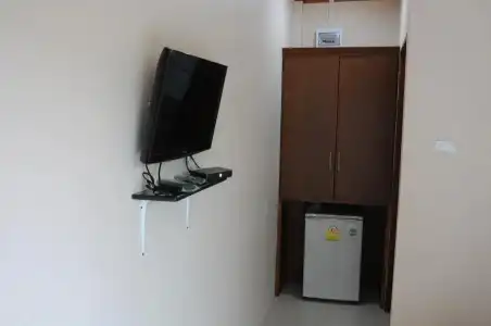 Lanta Wild Beach Resort - 4