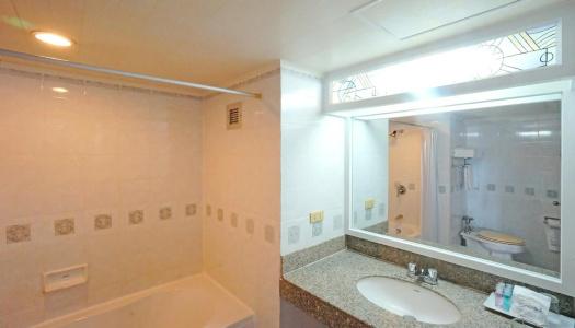 Pattaya Park Beach Resort - 8