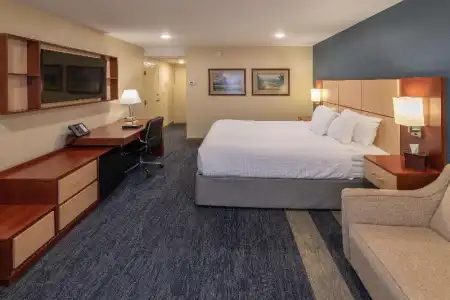 Best Western Plus Clocktower Inn - 117