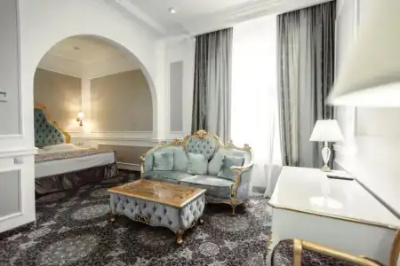 Royal Grand - 22
