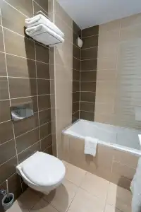 Kyriad Montpellier Sud - A709 - 81