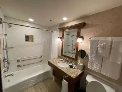Best Western Premier Mariemont Inn - 30