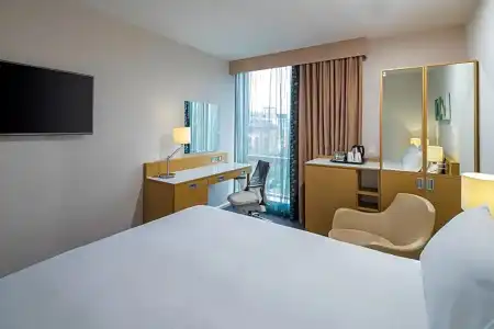 Hilton Garden Inn Bristol City Centre - 26